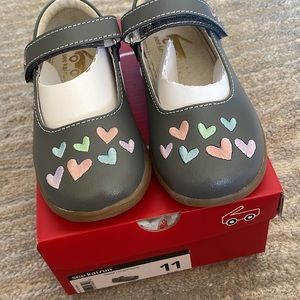 See Kai Run Sz 11 Girls Dress Shoe